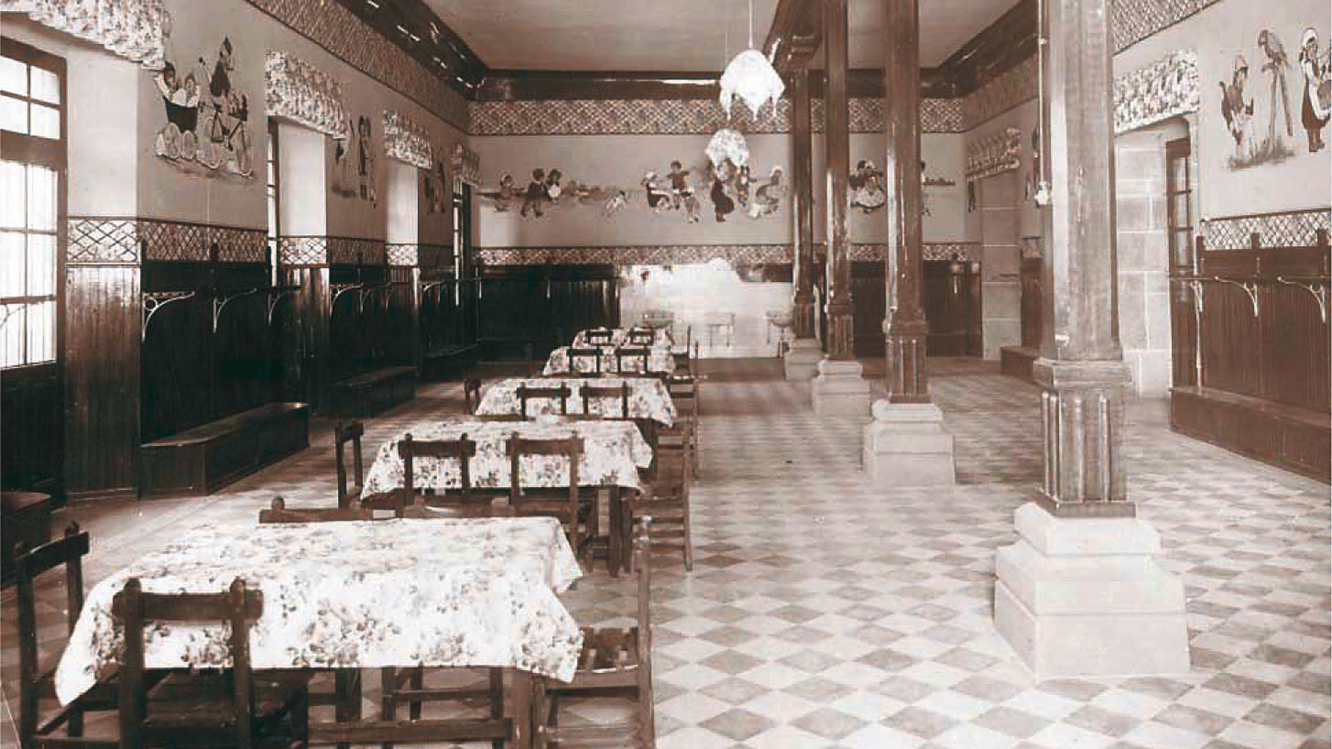 Establecimientos Provinciales de Beneficencia. Convento de Santa Cruz (hacia 1920-30). Archivo de la Diputación de Segovia. Foto 82.