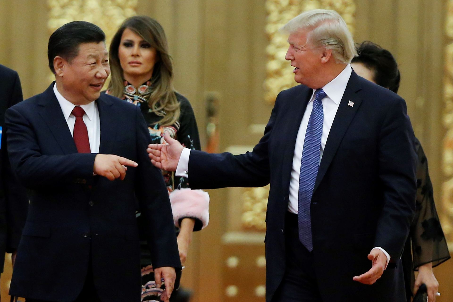 El presidente de EE.UU., Donald Trump (d), junto a su homólogo chino, Xi Jinping (i). / EFE