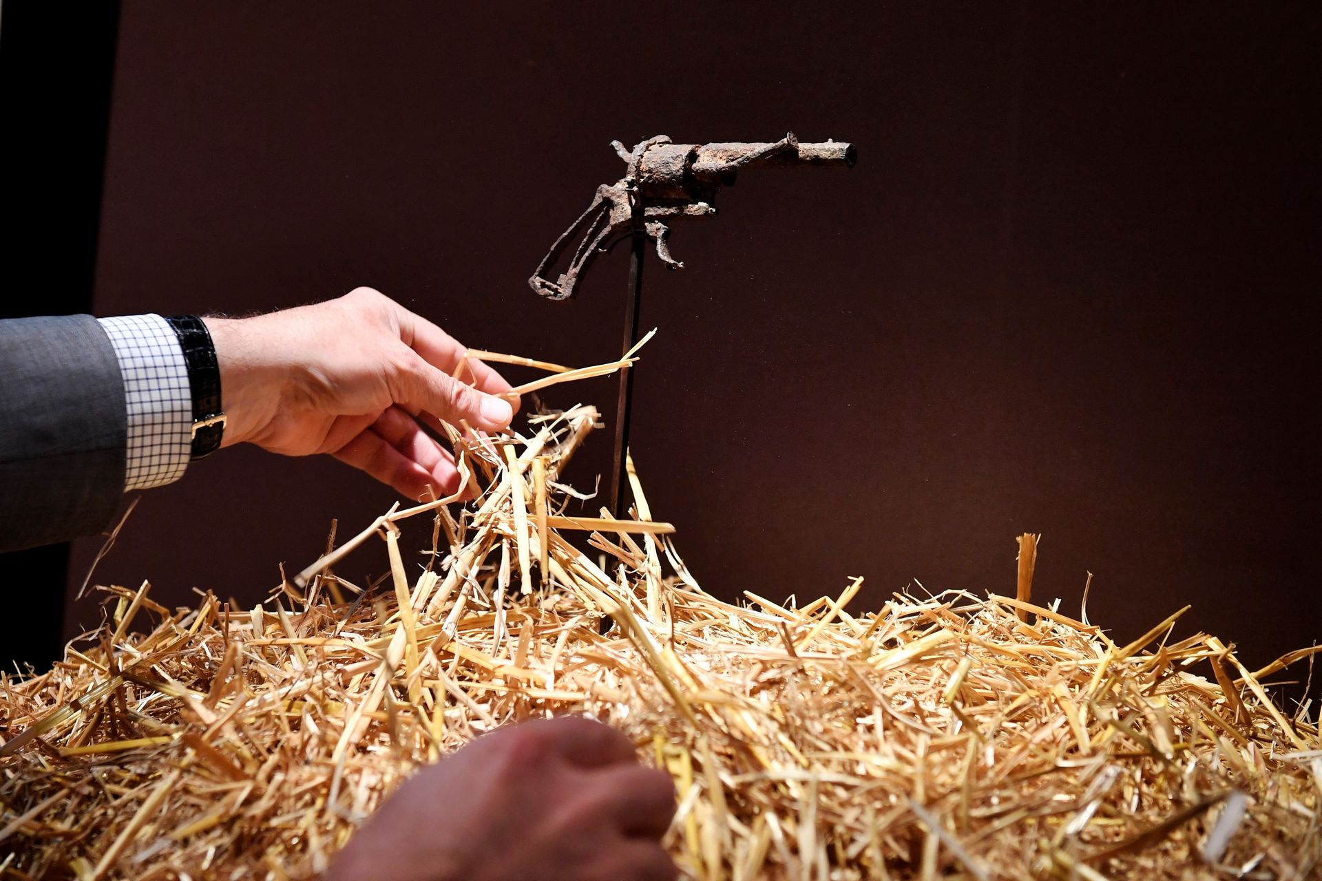 El arma, un revólver Lefaucheux, fue encontrada hacia 1960. / efe