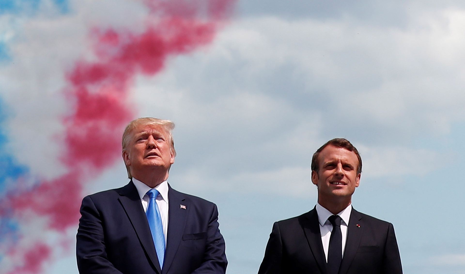 Donald Trump y Emmanuel Macron durante la ceremonia de conmemoración del Día-D en Coleville-Sur-Mer.