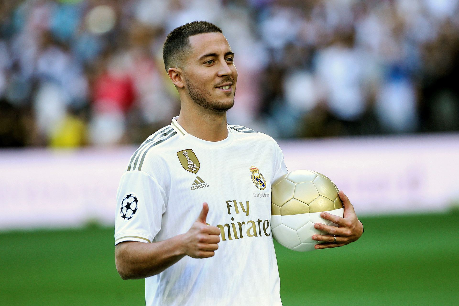 El centrocampista belga Eden Hazard durante su presentación como nuevo jugador del Real Madrid. / EFE