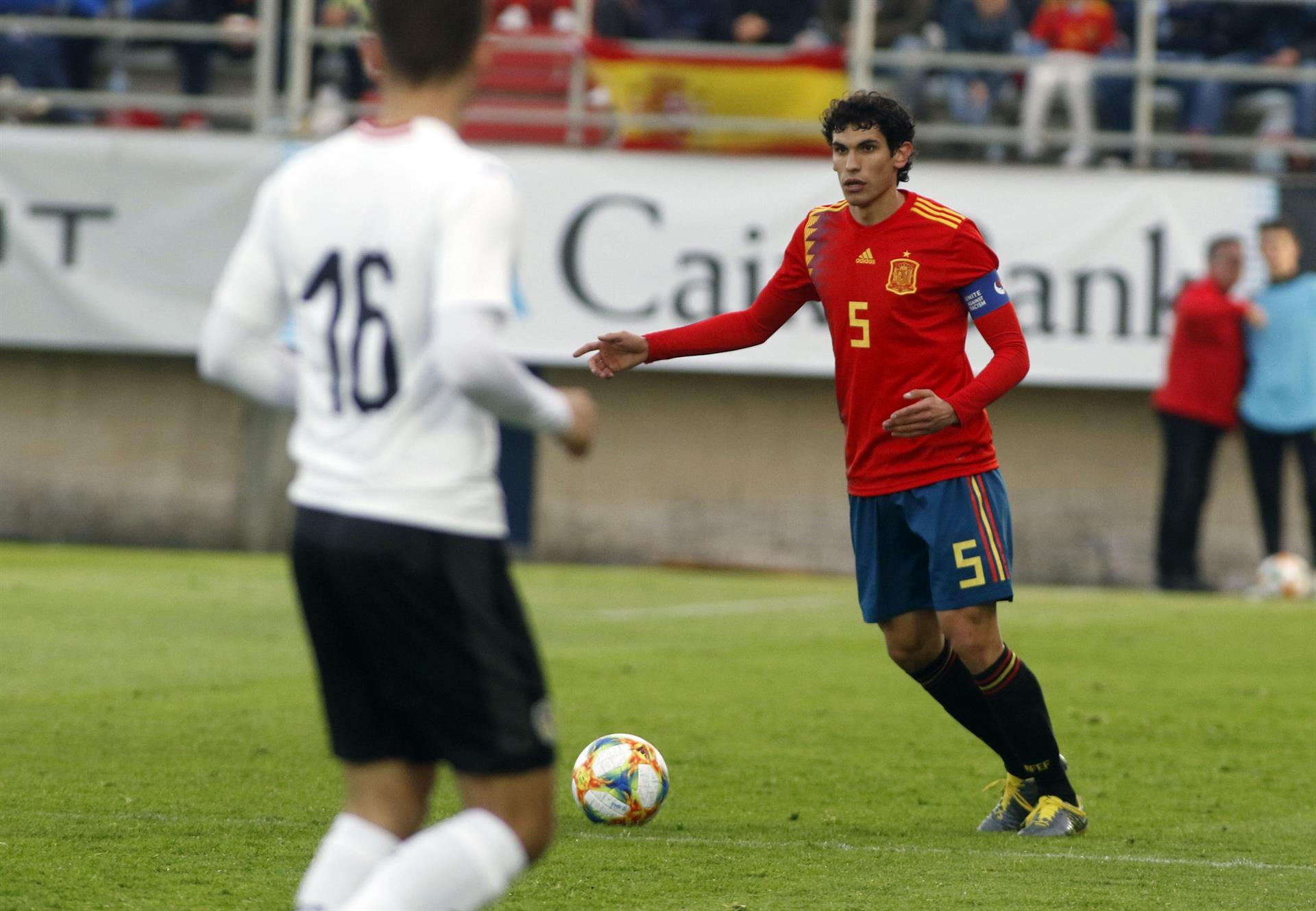 El defensa central Jesús Vallejo es uno de los pilares de la Selección sub-21 que dirige Luis de la Fuente. / E.P.