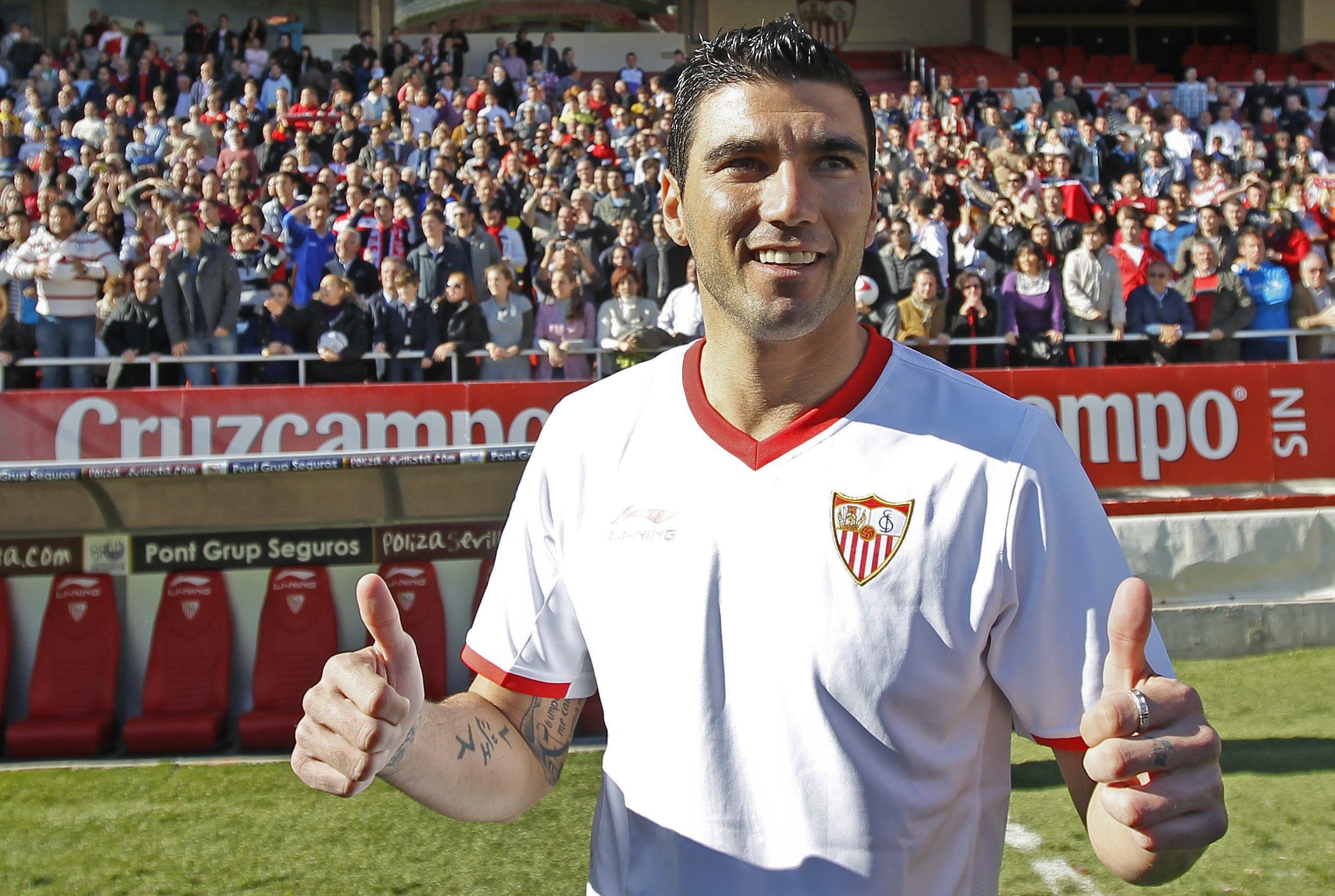 José Antonio Reyes, el día de su regreso al Sevilla tras haber jugado, entre otros clubes, en Real Madrid, Atlético o Arsenal. / EFE
