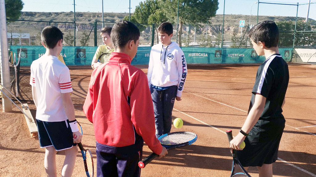 d2 1 tenis especializate