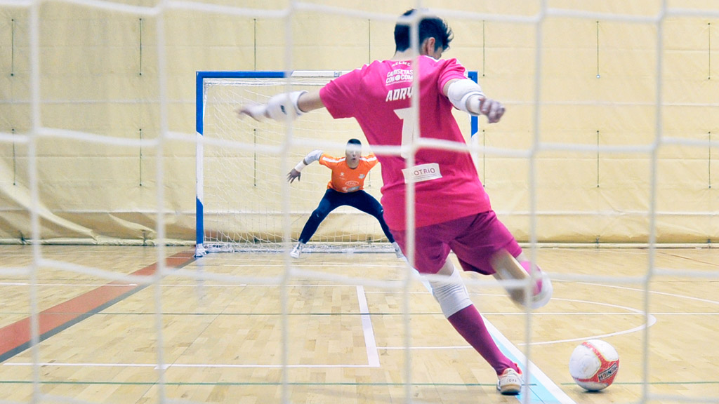 Imagen de la espectacular final de la categoría juvenil que tuvo a Adrián Martín y a Álvaro Carrión como protagonistas. / KAMARERO