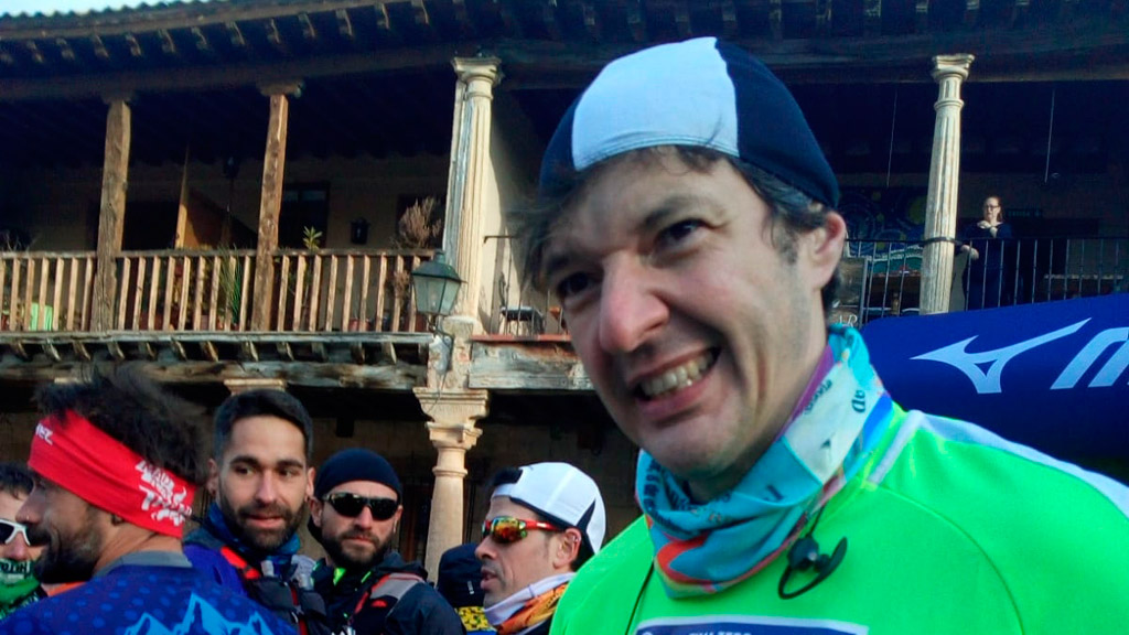 Luis Fernando Robledano, con su tradicional gorro bicolor. / E.A.