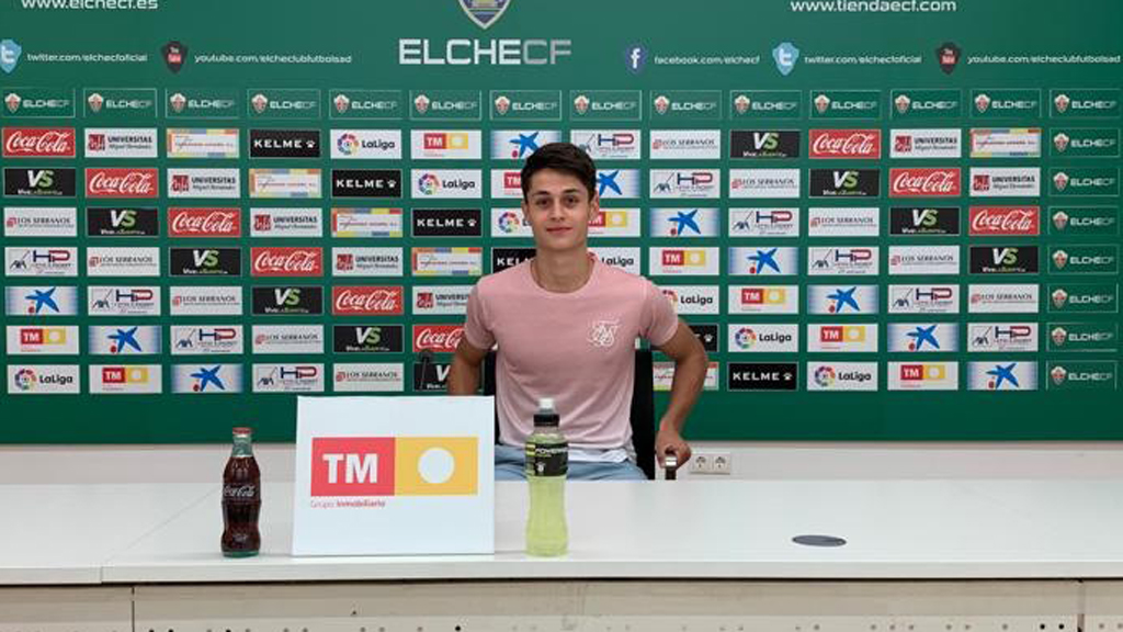 Jorge Sánchez, en la sala de prensa del Elche CF. / E.A.