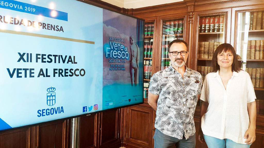 El creador del Festival, Fernando Martín, y la concejala de Cultura, Gina Aguiar. / El Adelantado