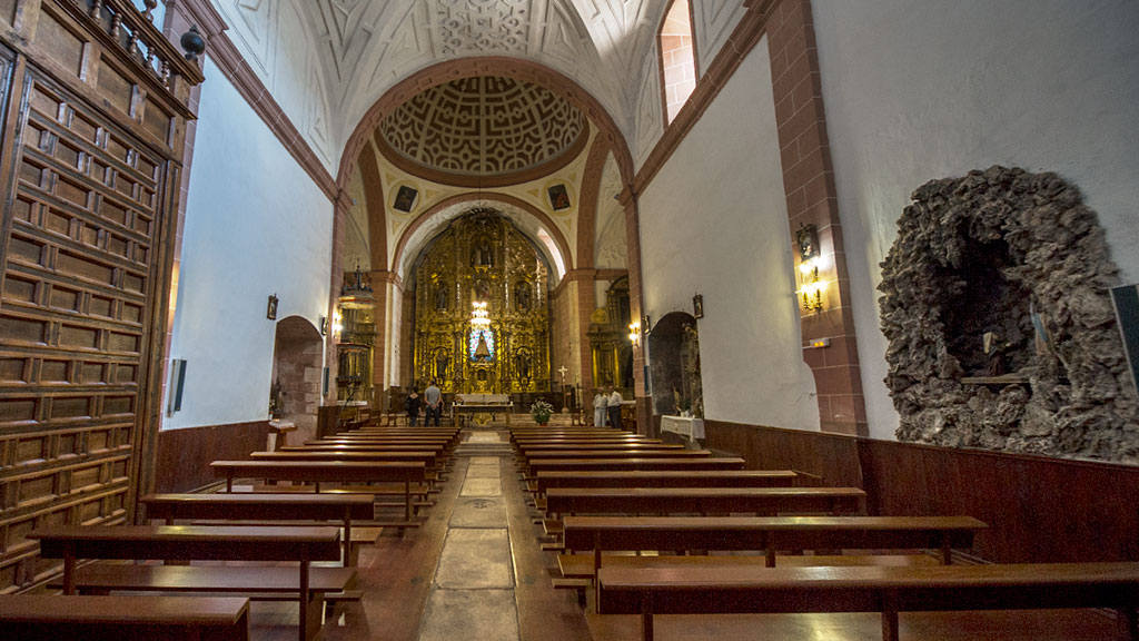 La iglesia de Santa María la Mayor en Ayllón será uno de los monumentos que integren una de las rutas. / Kamarero
