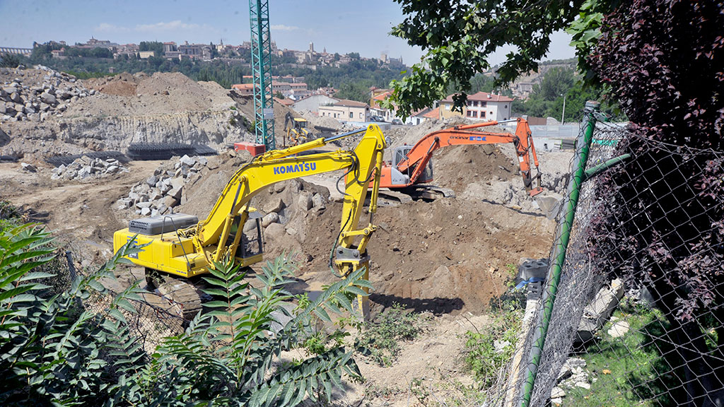 Obras de ejecución del centro de FP en la parcela situada junto a Vía Roma. / Kamarero