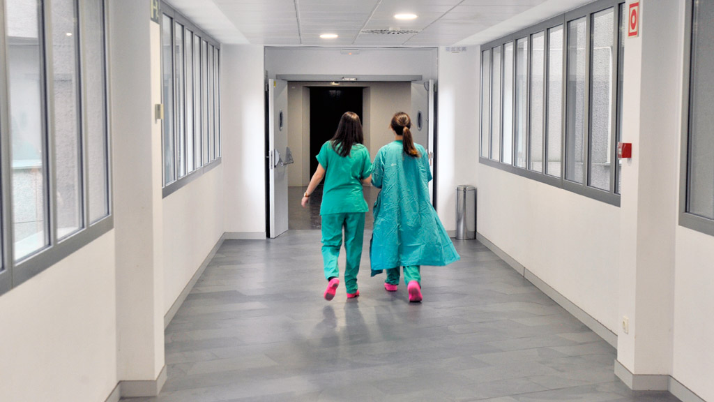 Satse denuncia el cierre de 10 camas del Hospital General en el verano 1 Imagen interior del Hospital General del Complejo Asistencial de Segovia. / KAMARERO