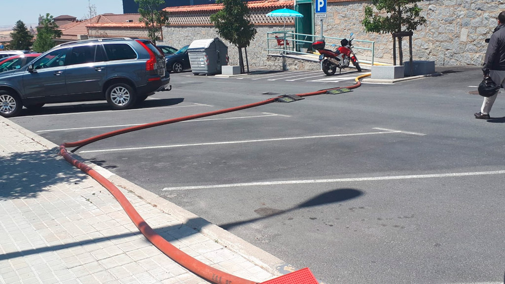 11 1pb piscina municipal averia mangueras