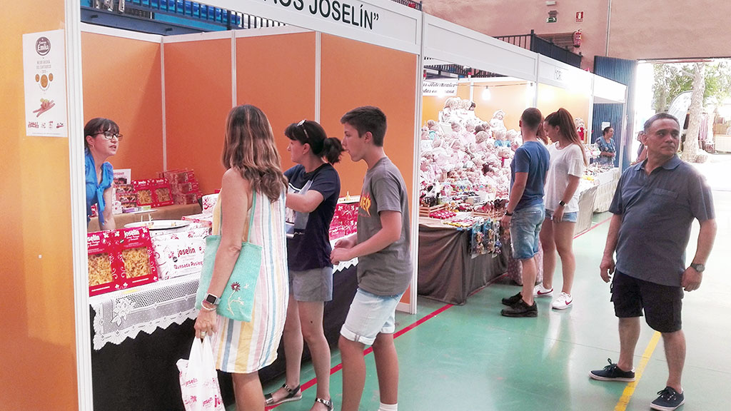 Feria de artesanía y alimentación en Cantalejo 1 11 4 cantalejo feria alimentacion vilorio sierte