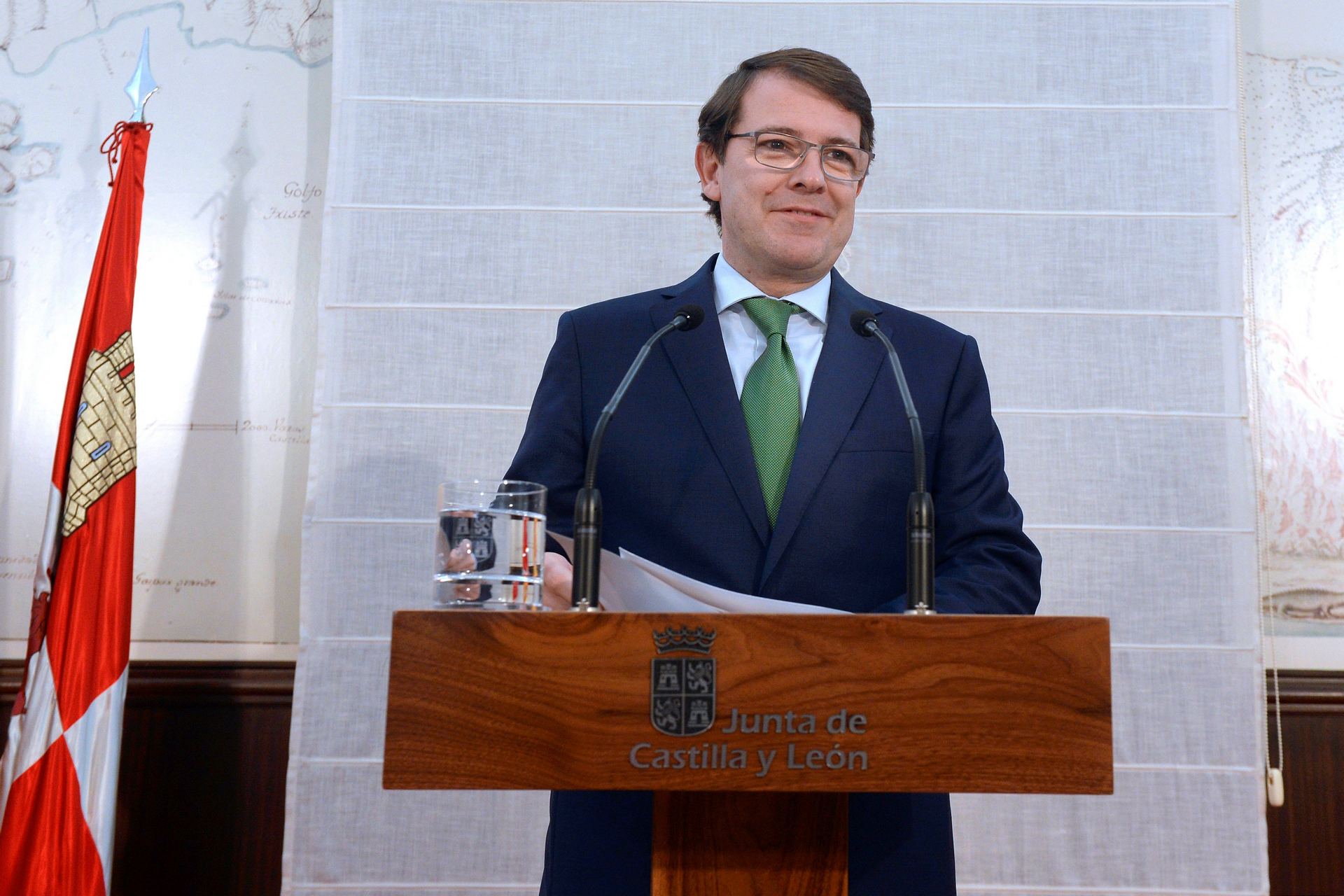 El presidente de la Junta de Castilla y León, Alfonso Fernández Mañueco, durante la presentación de su equipo. / Efe