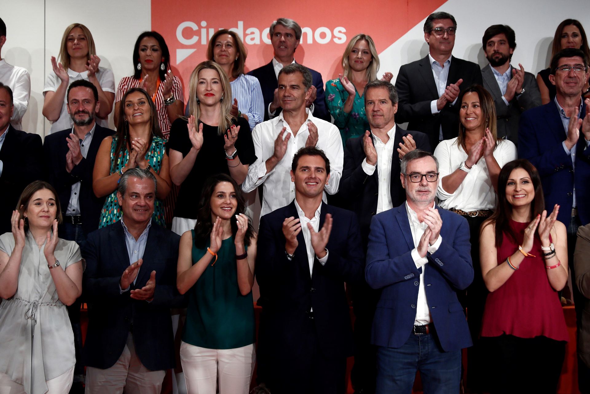 Albert Rivera crea una Ejecutiva leal para su proyecto naranja.