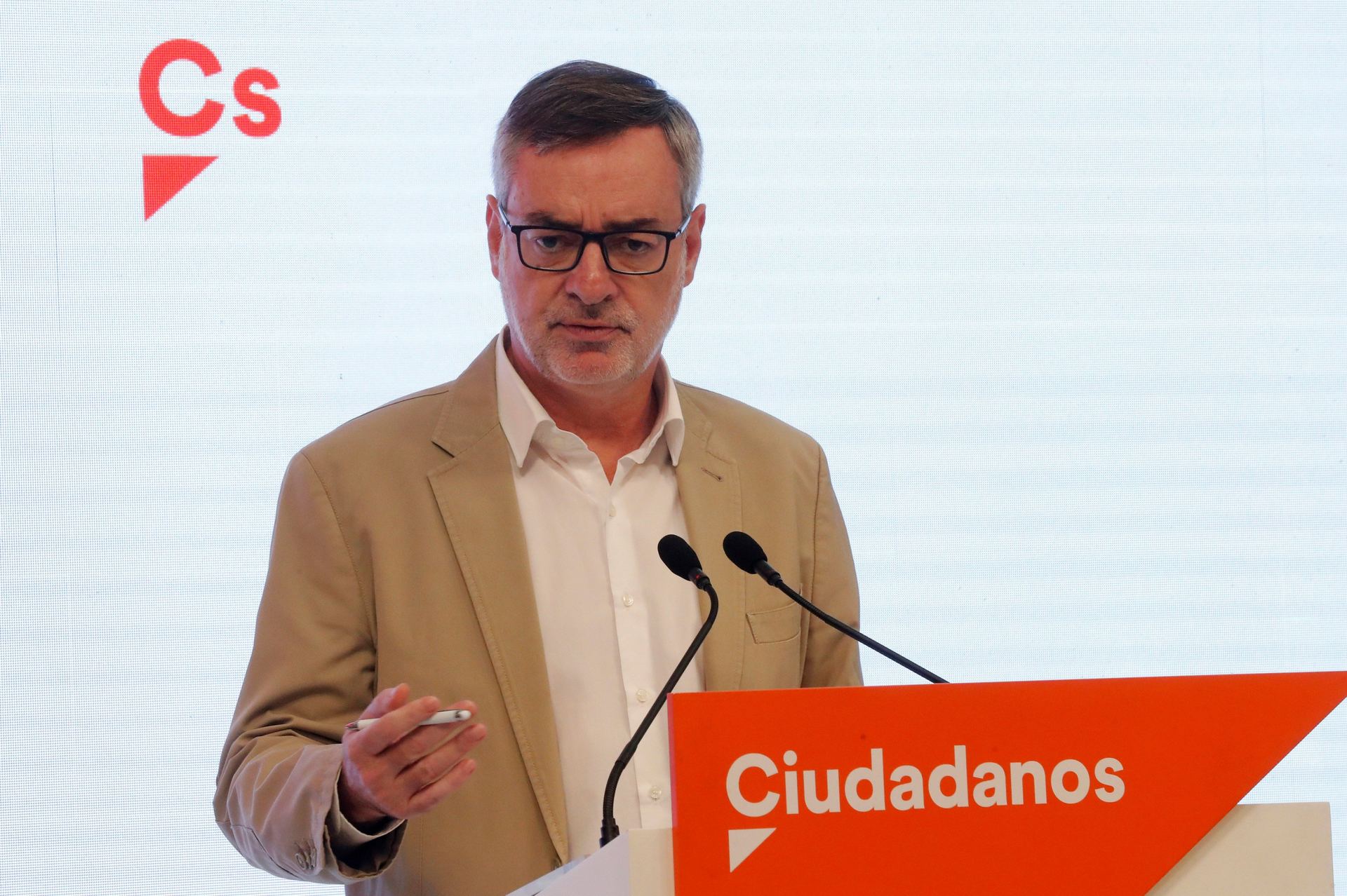 El secretario general de Ciudadanos, José Manuel Villegas, durante la rueda de prensa. / efe
