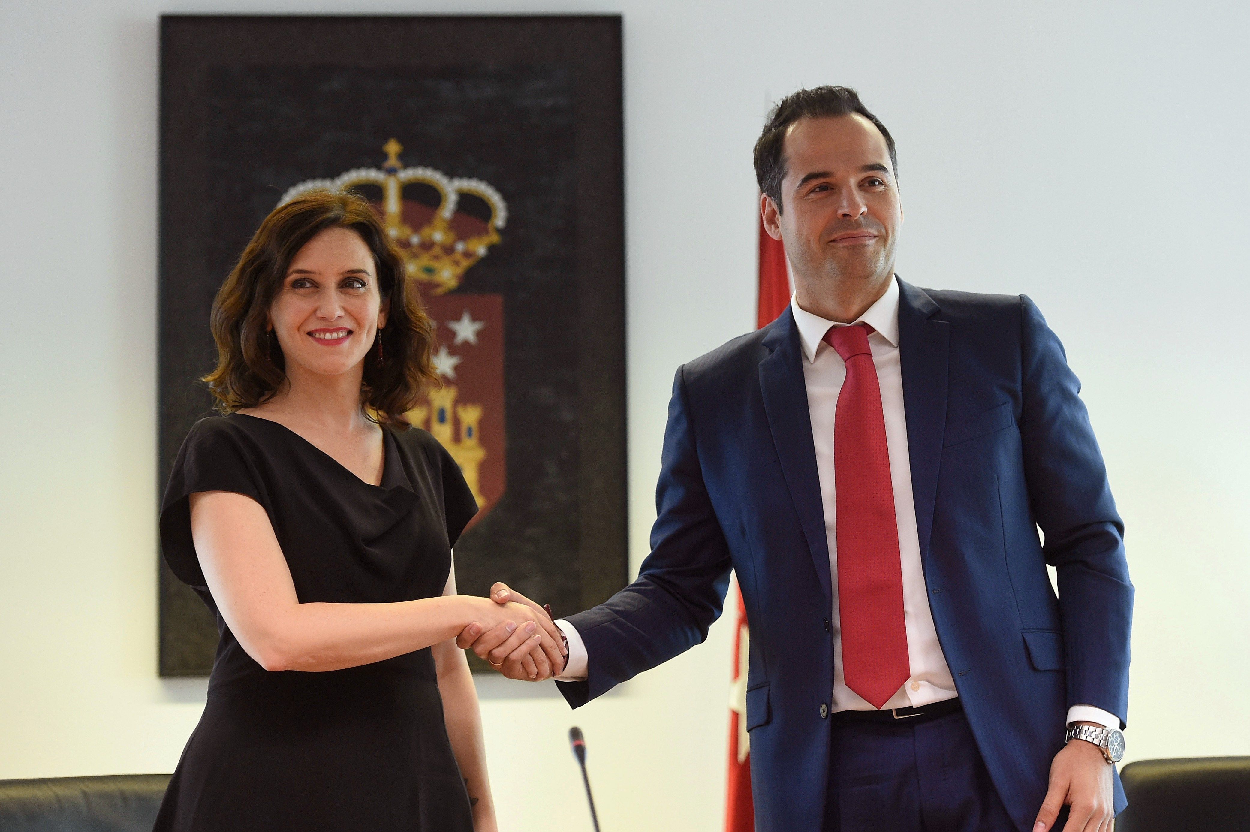 La candidata del PP a la Comunidad de Madrid, Isabel Díaz Ayuso, y el de Ciudadanos, Ignacio Aguado. / efe