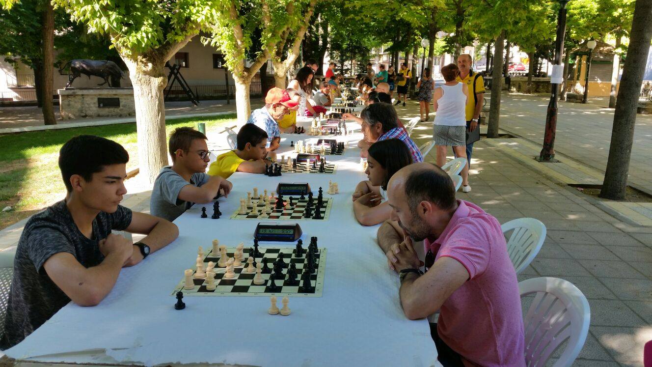 Cuéllar acoge este domingo el VII Torneo de Ajedrez ‘Villa de Cuéllar’ 1 Competición de ajedrez en Cuéllar en ediciones anteriores. / el adelantado