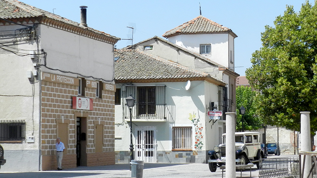 La presentación del libro tuvo lugar en el local de 'La Prote'. / El adelantado