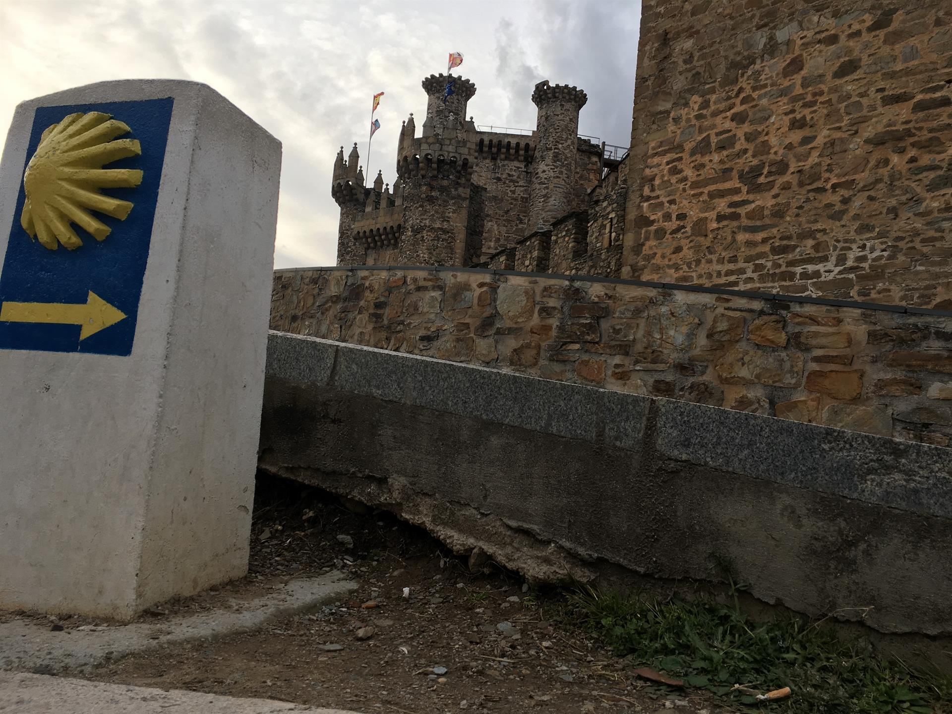 Con el propósito de facilitar y promover las visitas, se han organizado 59 rutas turísticas de cercanía a estas zonas.