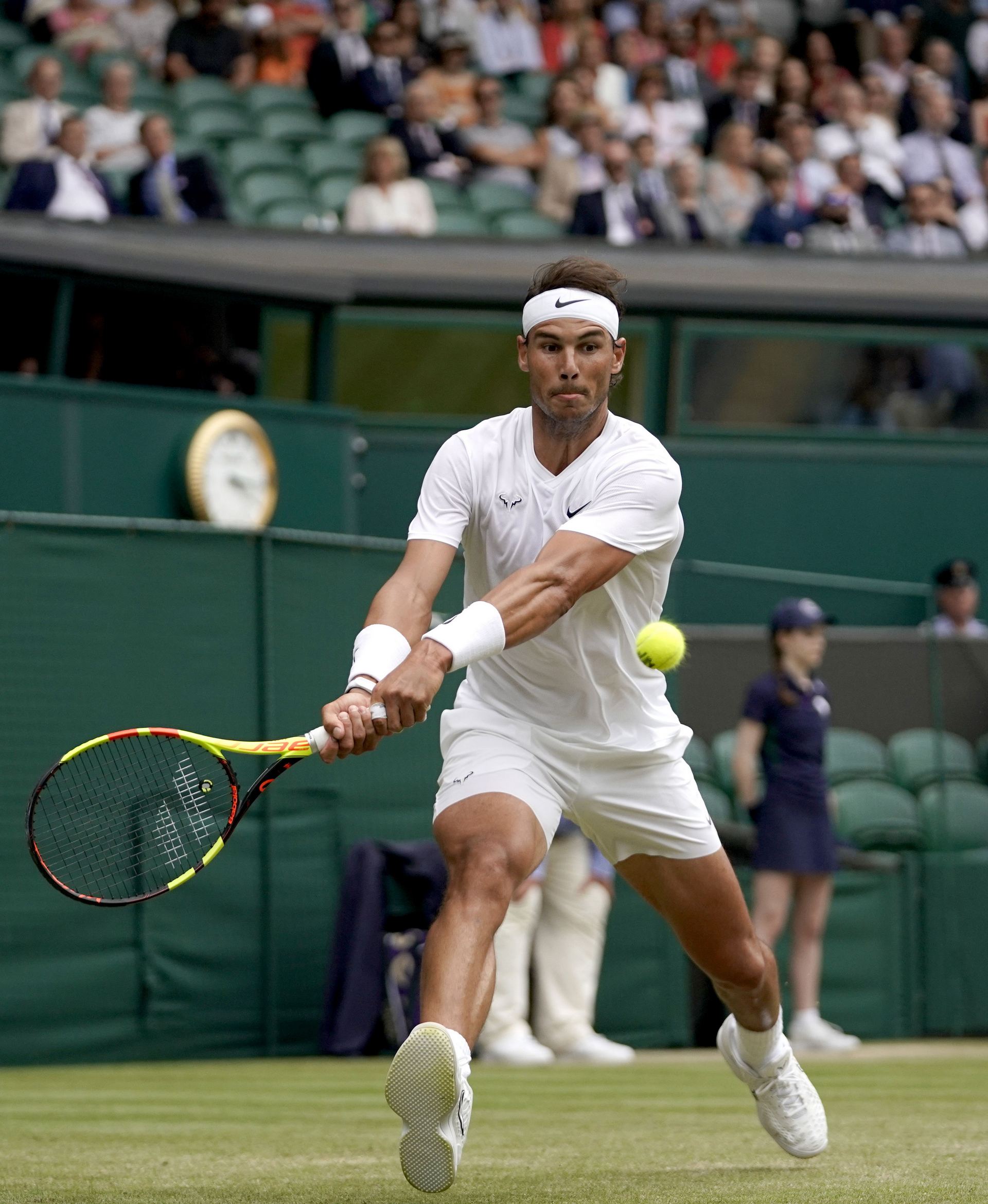 El tenista español venció en tres set al francés para pasar a octavos de final. / EFE