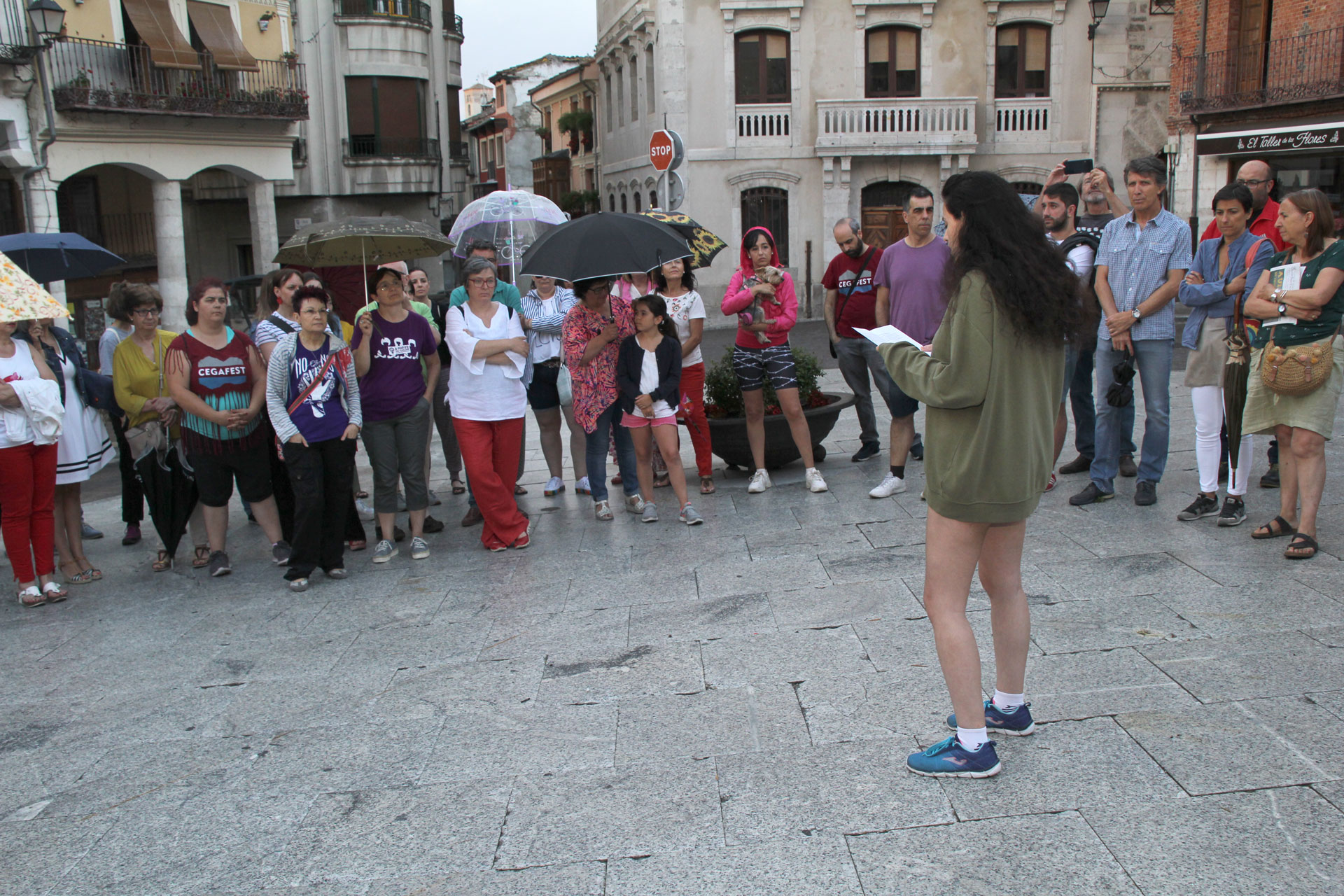 Instantes de la concentración del pasado lunes. / c. núñez