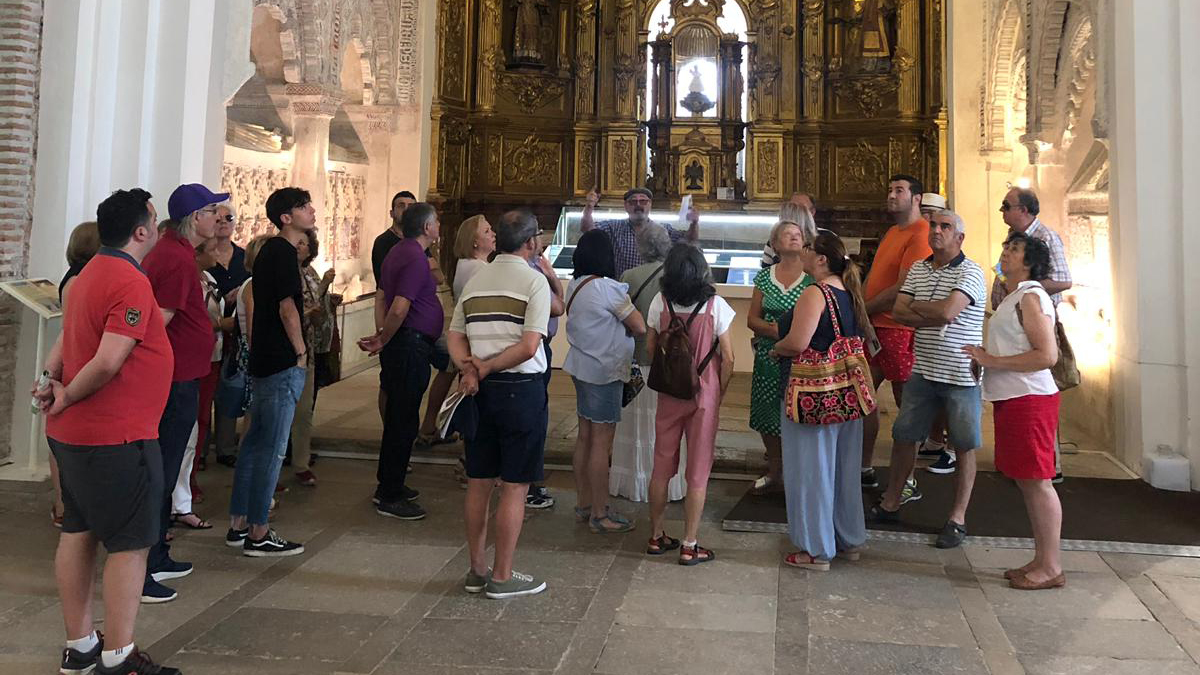 Participantes en la iniciativa ‘Con el Patrimonio, puntualmente’./ c. n
