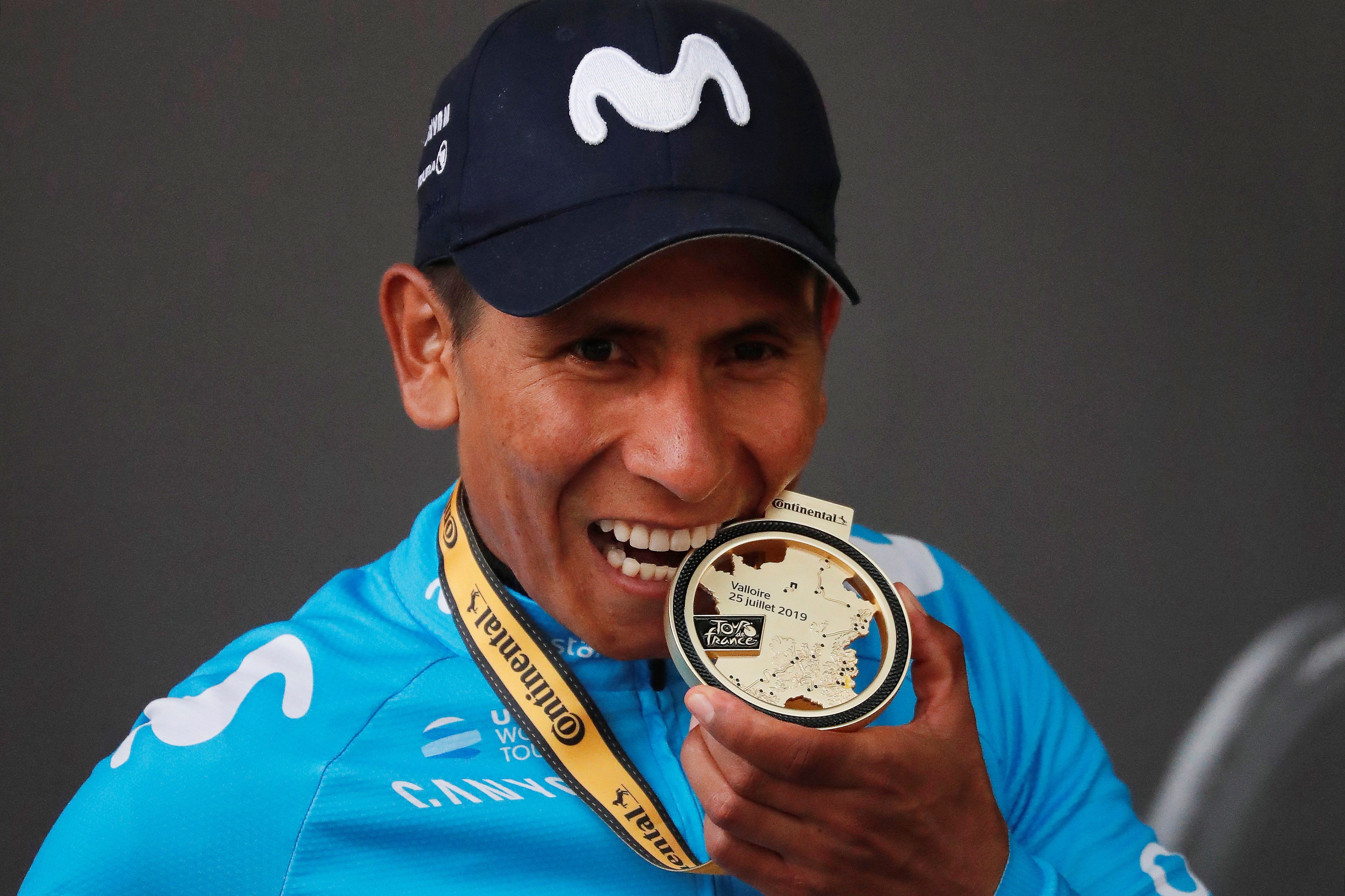 El ciclista colombiano Nairo Quintana celebra la victoria en la decimoctava etapa del Tour de Francia. / efe