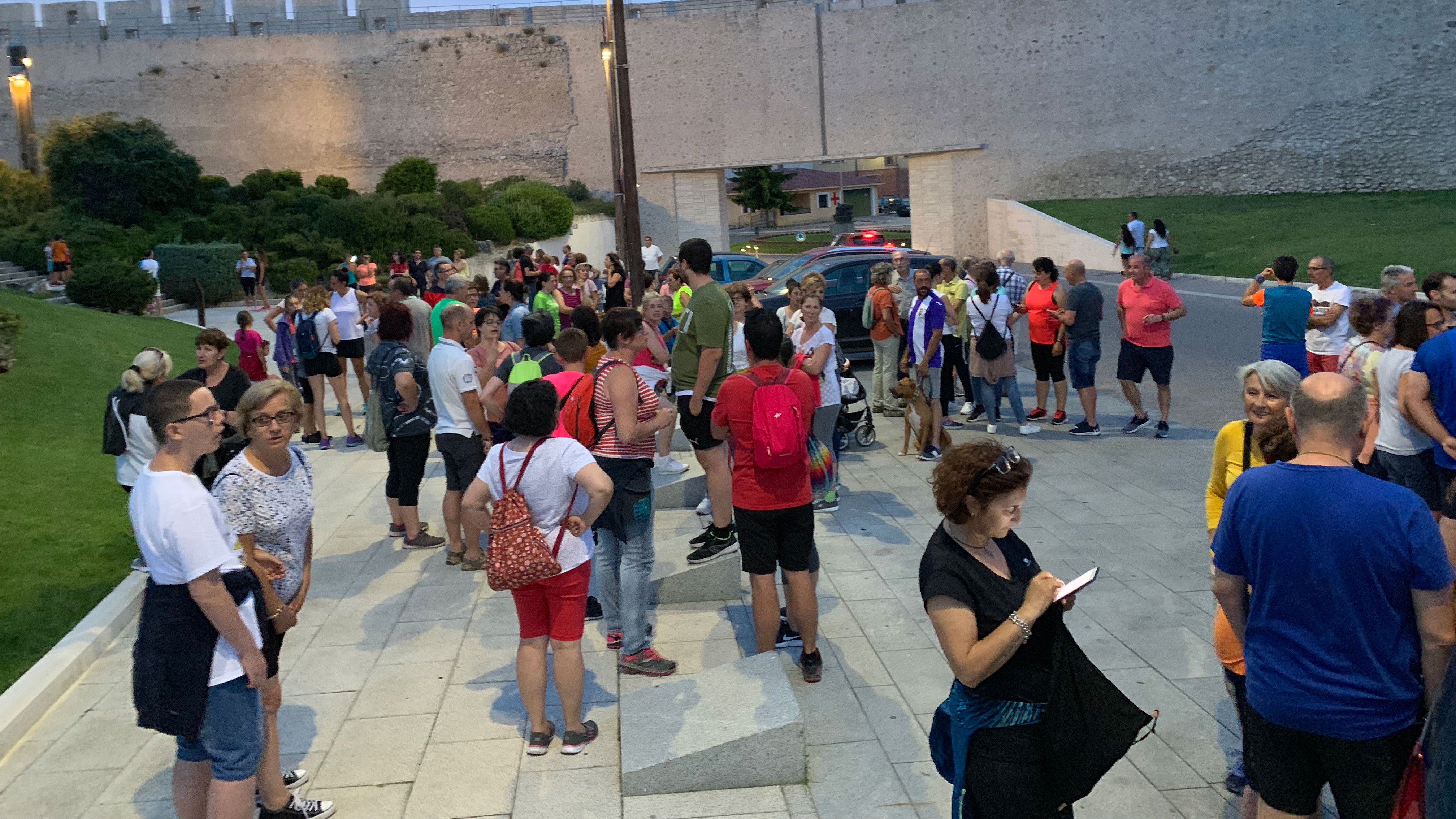 Salida de la marcha de la luna llena en Cuéllar, desde el Castillo. / c. núñez