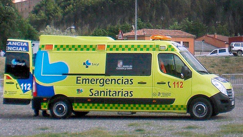 Imagen de una ambulancia del servicio de asistencia sanitaria 1-1-2 de Castilla y León. / El Adelantado