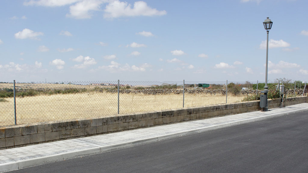 Estado en el que ha quedado la calle./ el adelantado