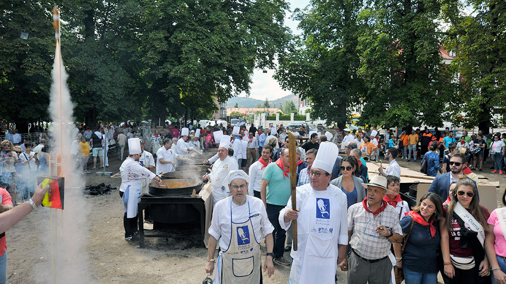 Tradicional 'judiada' popular, en La Granaja de San Ildefonso. / KAMARERO