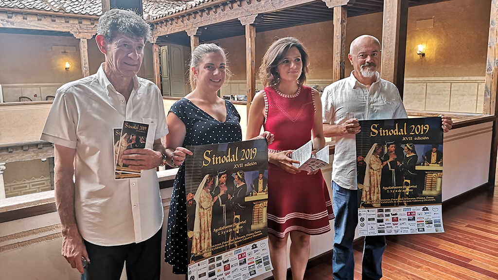 La Feria del Sinodal de Aguilafuente recuerda el primer libro escrito en España./ E.A.