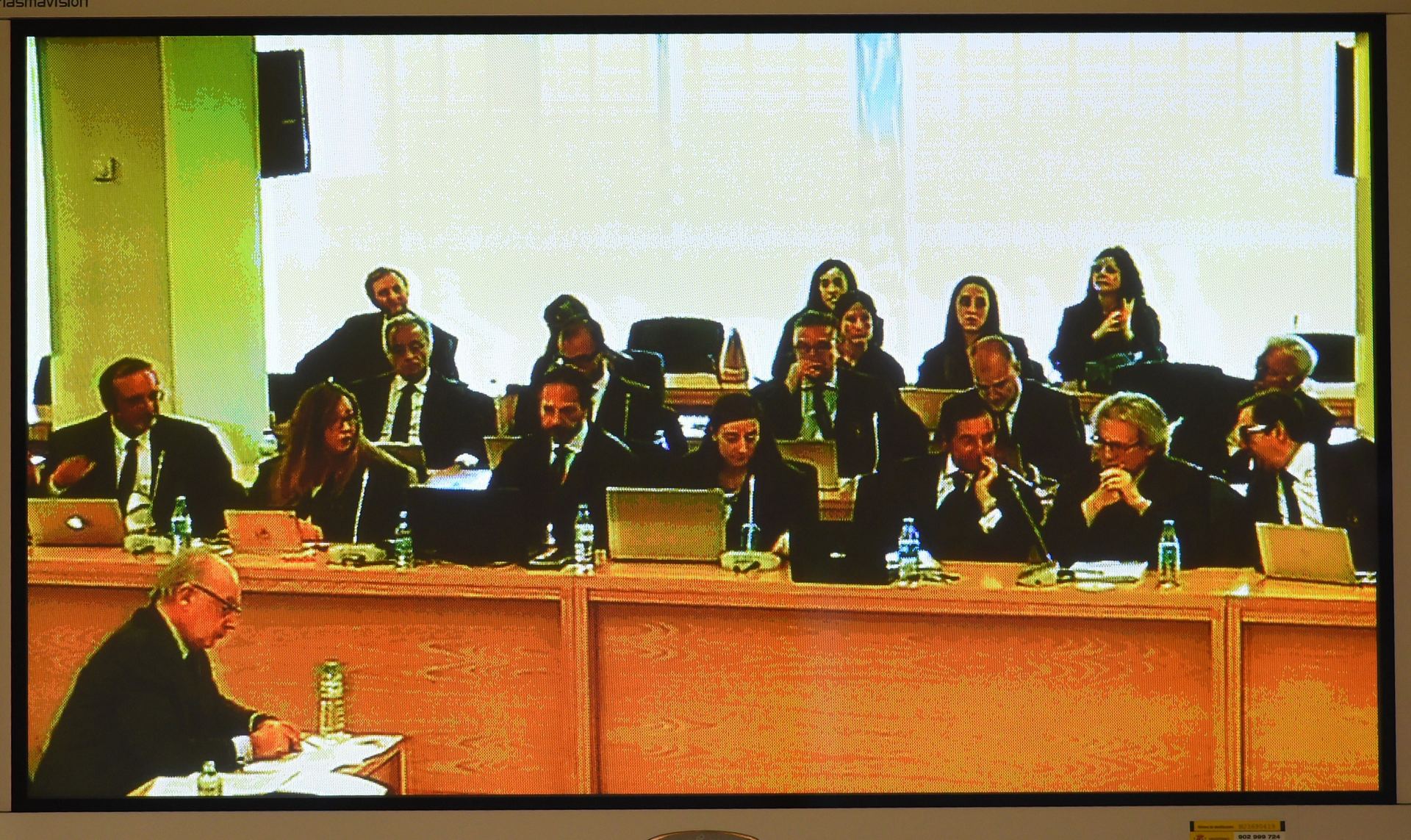 Vista del juicio de Bankia a través de un monitor habilitado en la sala de prensa de la Audiencia Nacional.