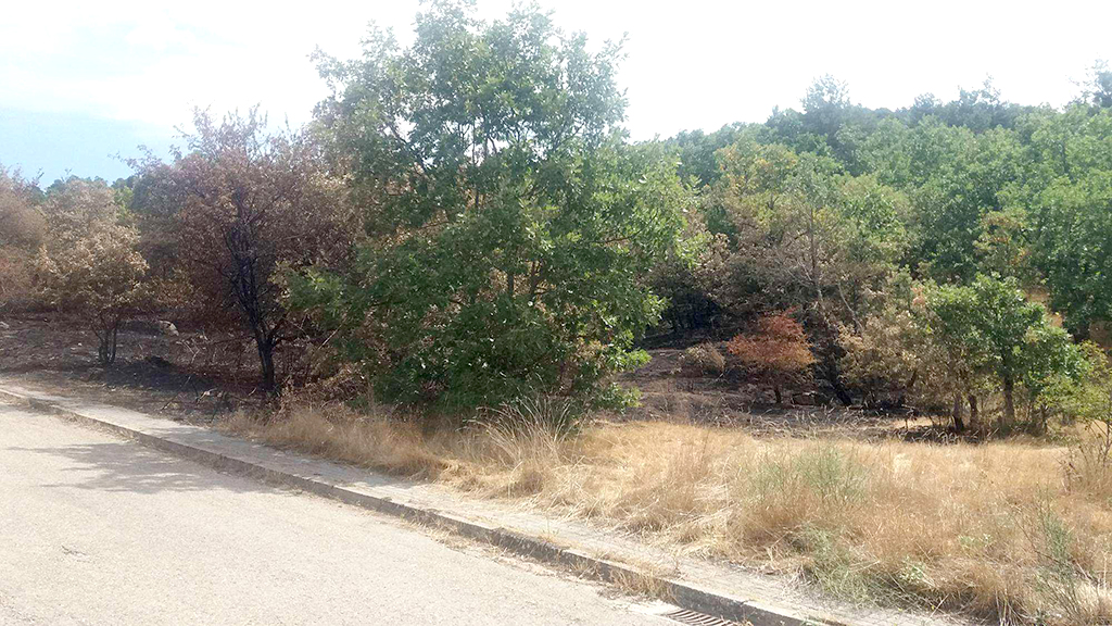 Esta fotografía muestra la zona donde se originó el incendio, según la comunidad de propietarios. / E. A.