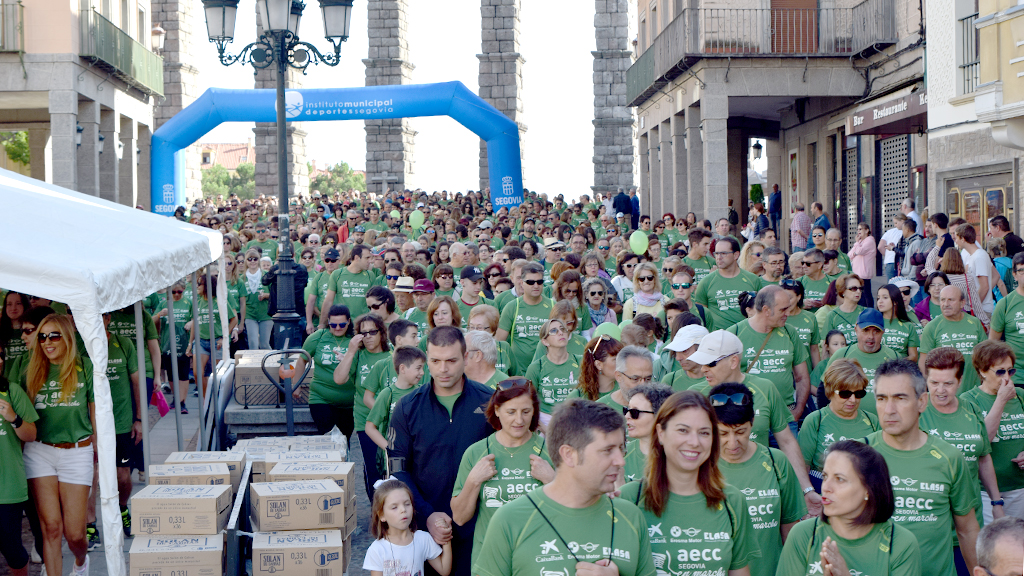 La Marcha contra el cáncer saldrá de la plaza del Azoguejo el día 8 de septiembre a las 10.30 horas. / ROCÍO PARDOS