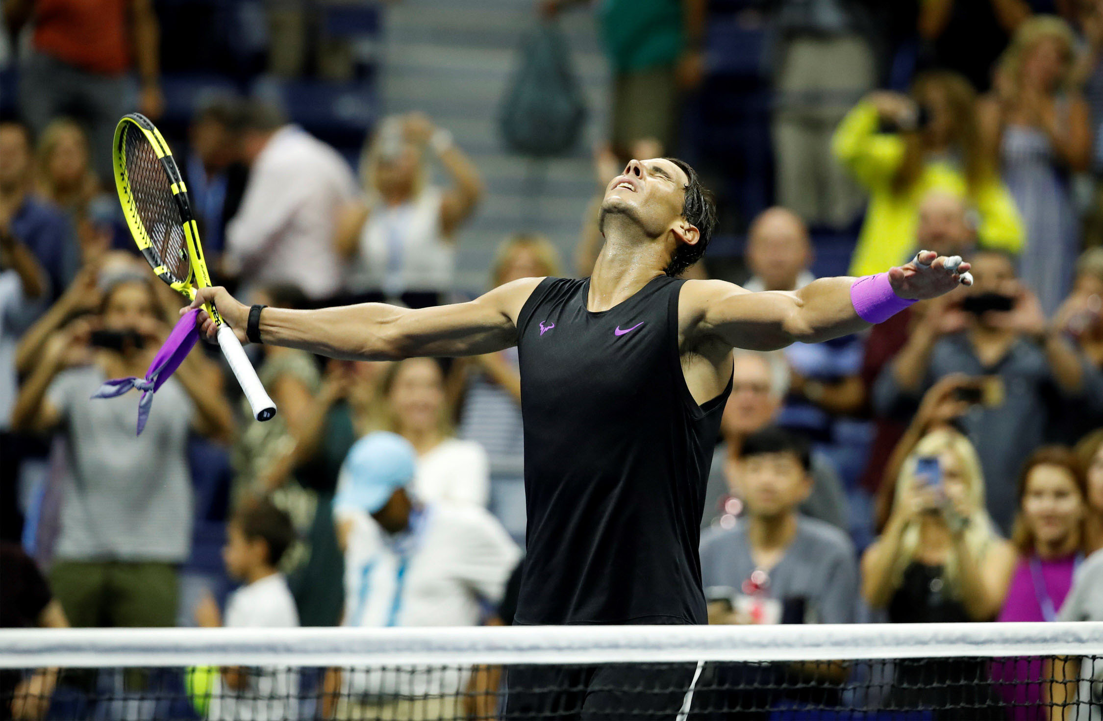 Rafa Nadal celebra su victoria en los cuartos de final del US Open. / EFE
