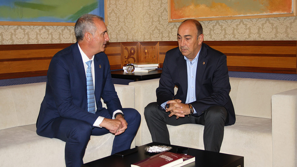 El presidente de la Diputación y la alcaldesa reciben a José Mazarías 2 6 2 mazarias y de vicente