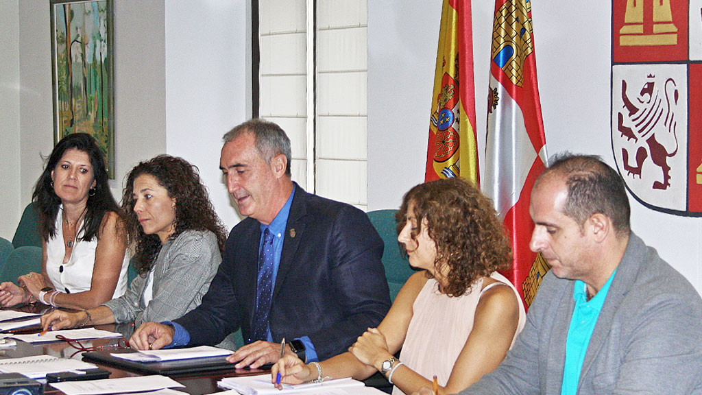 Imagen de la reunión de la Comisión Territorial de Patrimonio Cultural de Segovia./ el adelantado