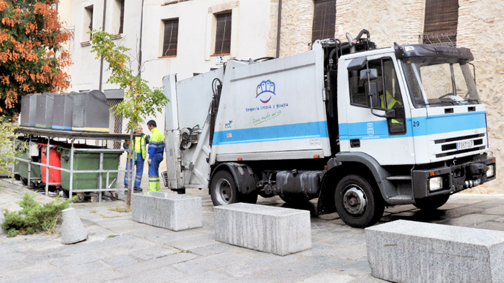 La gestión de residuos es uno de los parámetros estudiados por el Consejo de Cuentas en su informe. / Kamarero