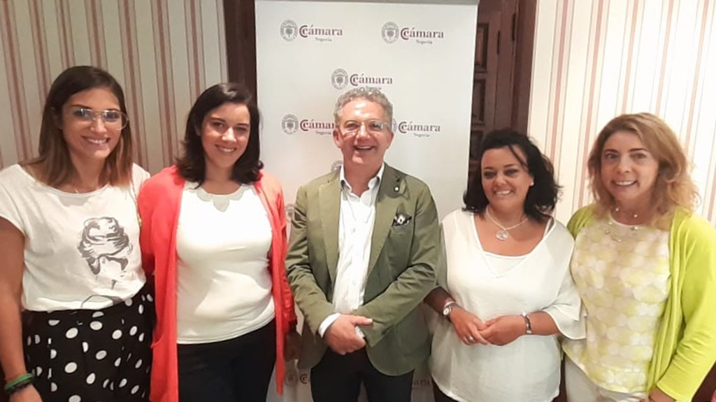 El presidente de Cámara Segovia, Pedro Palomo, asiste a una reunión de la Comisión del Talento Femenino. / E. A.