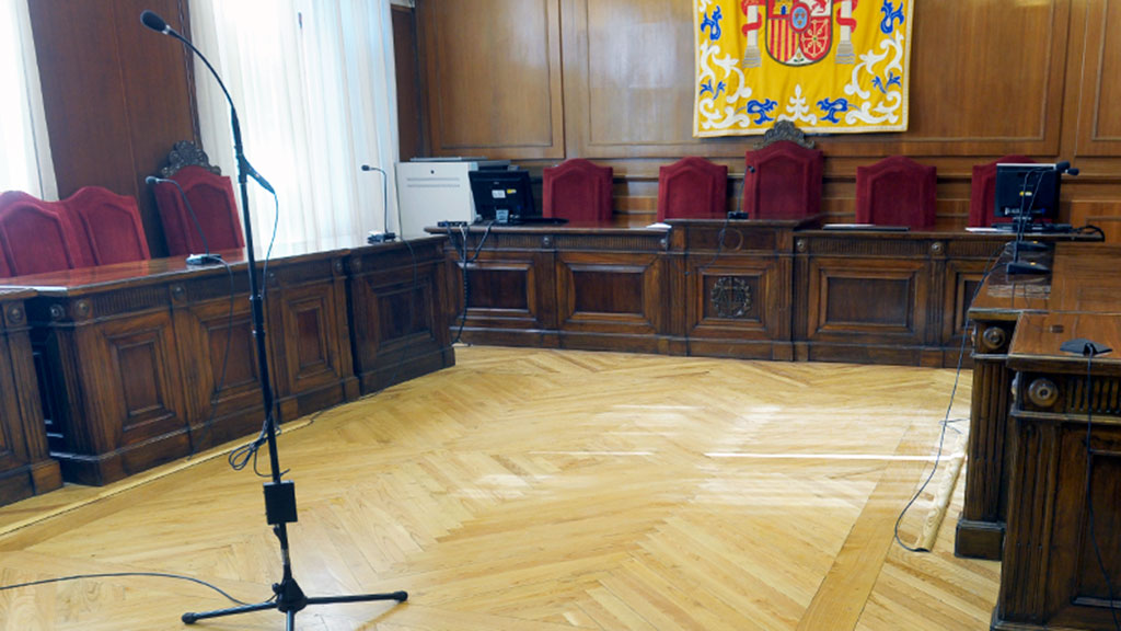 Sala de Vistas de la Audiencia Provincial. / Kamarero