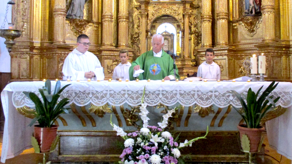 José María, en la misa de despedida hace un año./ L.M.