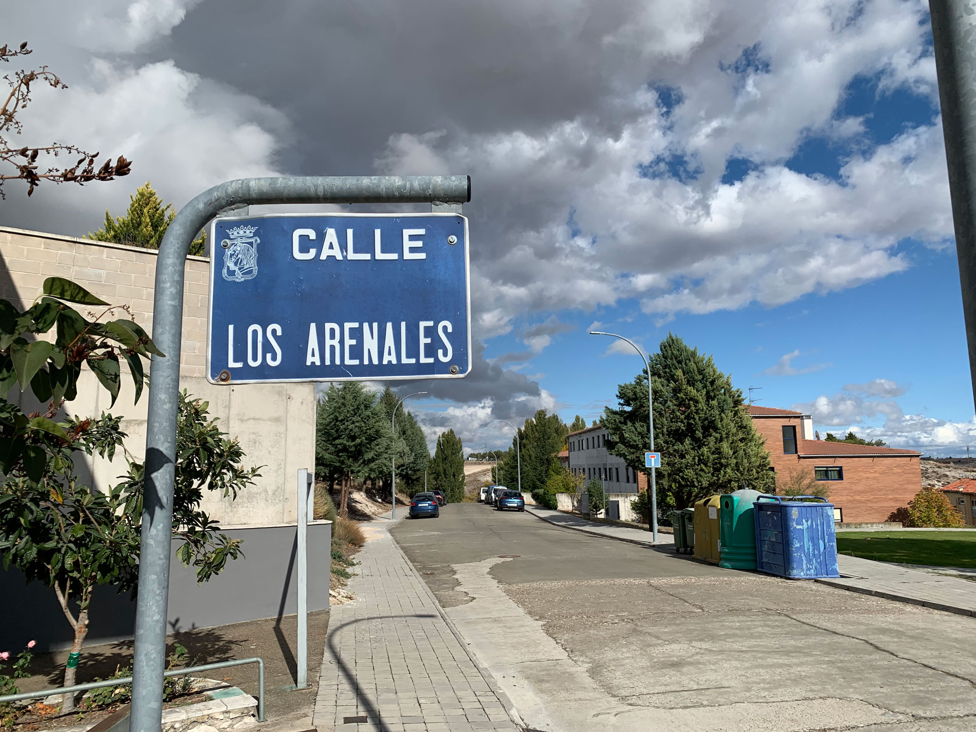 calle los arenales 1