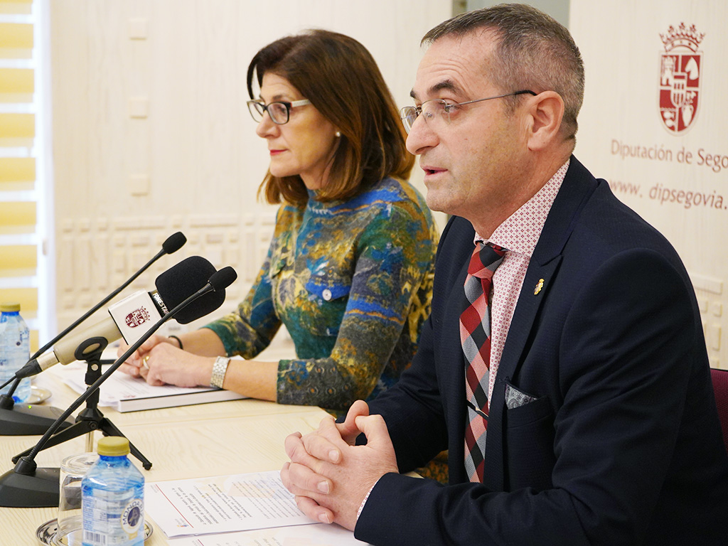 Jaime Pérez, durante su intervención en la Diputación./ el adelantado