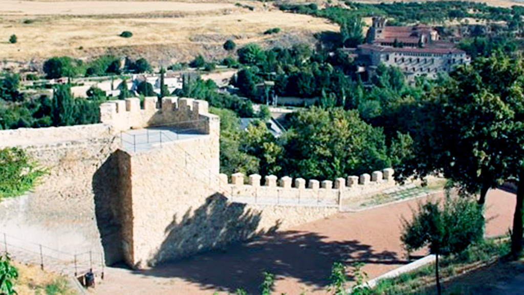 Vista general del Jardín de los Poetas desde la calle del Pozo de la Nieve. / E. A.