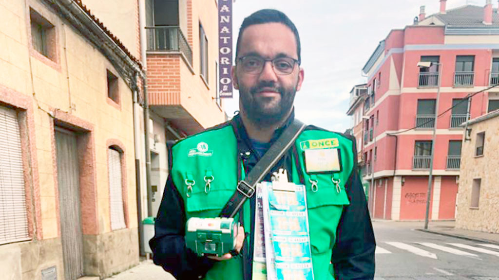 Félix Manuel de Diego vendió el boleto ganador./el adelantado