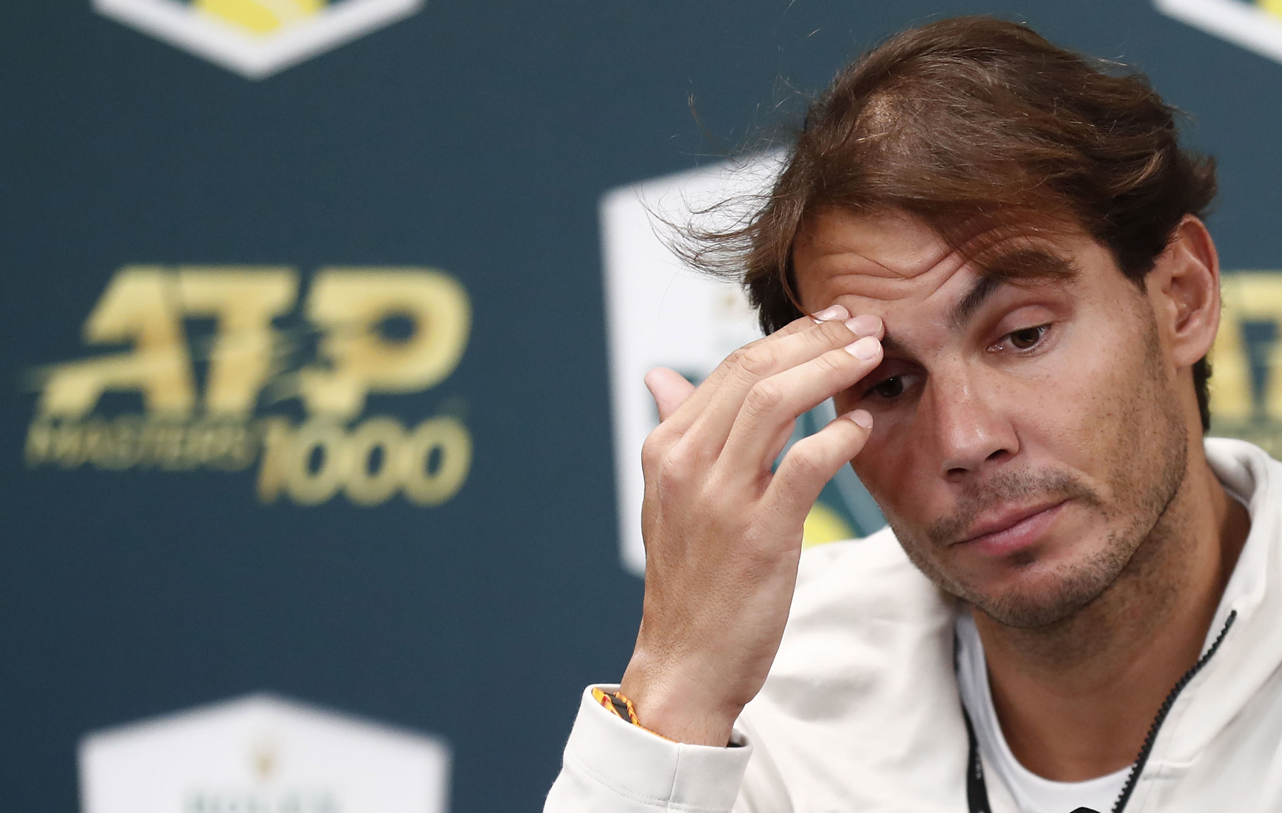 Rafa Nadal, en rueda de prensa tras confirmarse su abandono. / EFE