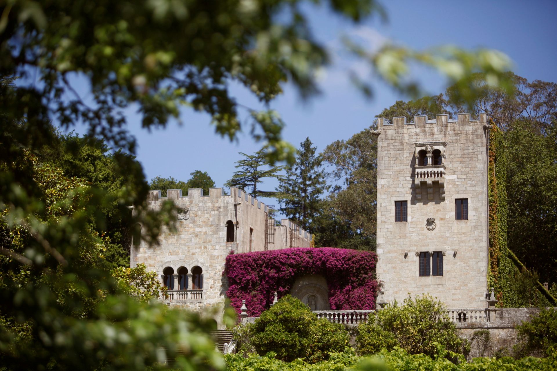 El pazo de Meirás es una de las joyas del patrimonio familiar del dictador. / EFE