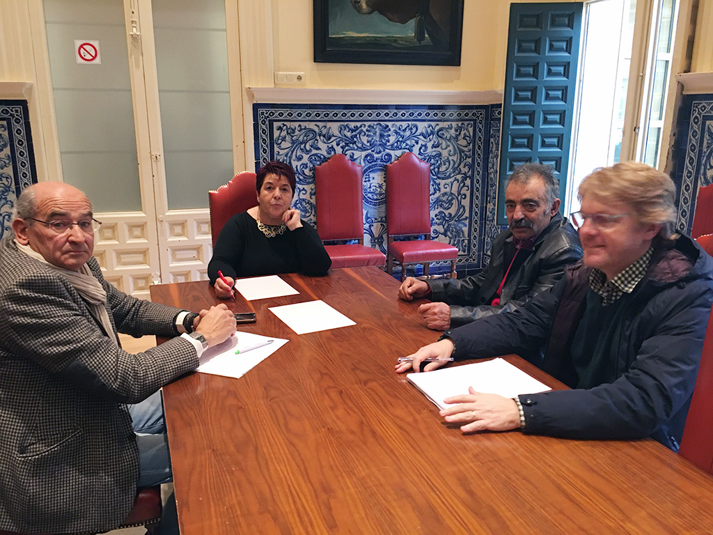 Imagen de la reunión mantenida esta semana en el Ayuntamiento. / El Adelantado